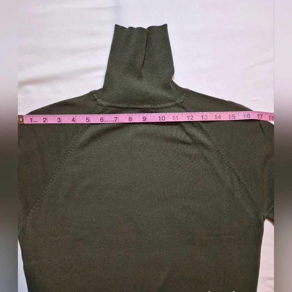 ​Talbots Petites Olive Green Ribbed Turtleneck Sweater - Size LP - Picture 6 of 8